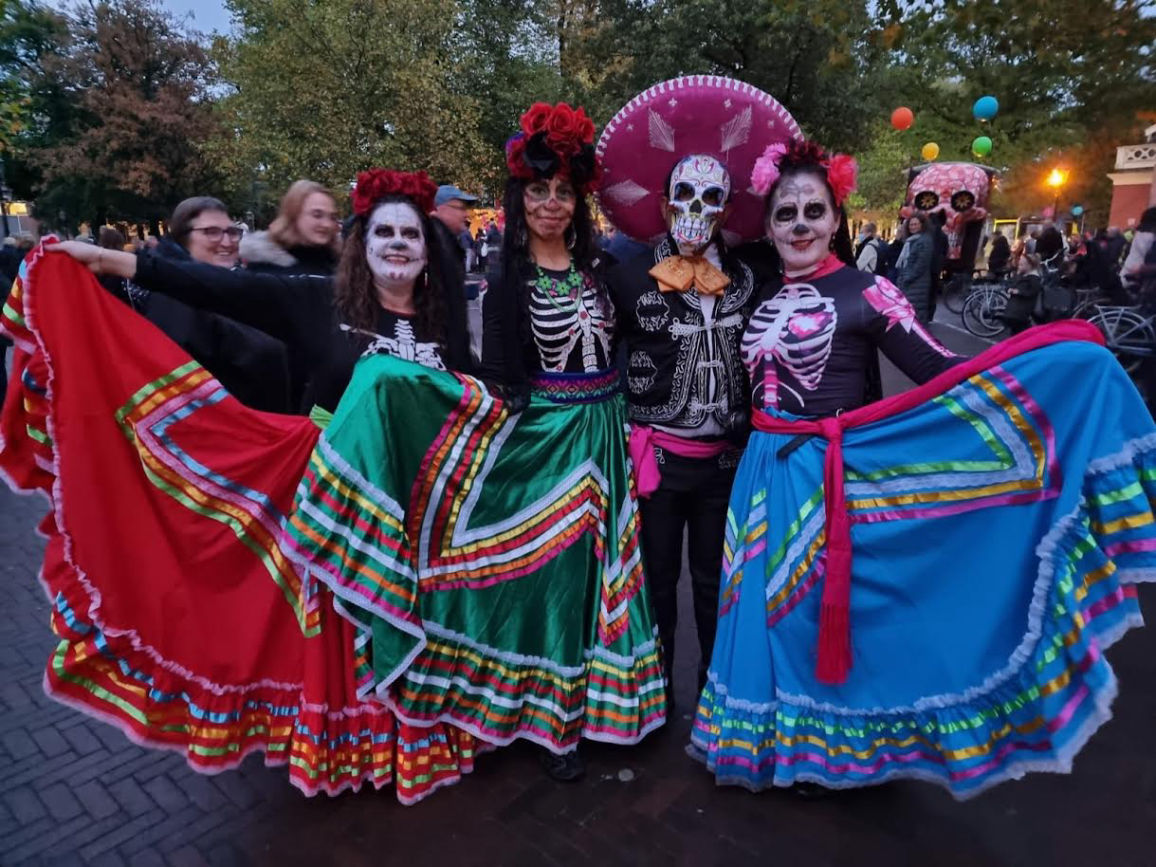 Dia de Los Muertos parade